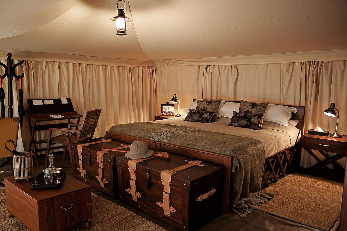 Camas plegables/adicionales y ropa de cama