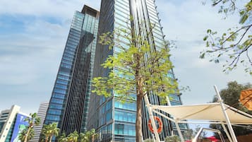 Außenpool, geöffnet von 06:00 Uhr bis 21:00 Uhr, Cabañas (gegen Gebühr)