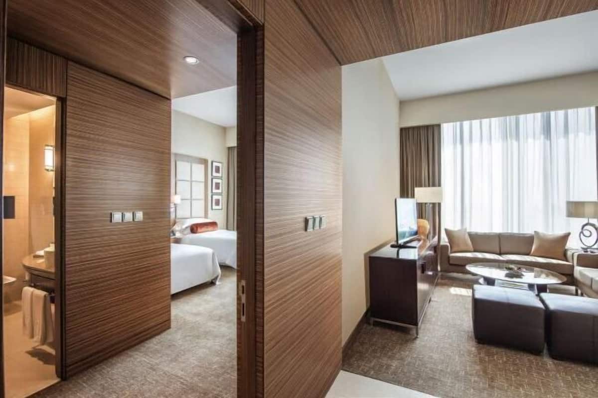 1 bedroom, in-room safe, desk, laptop workspace