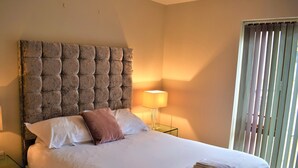 Unclassified image, 5 of 37, button - Lux Living Apartments - Alpha Apartments (Cambridge)