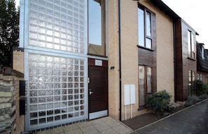 Property grounds - Lux Living Apartments - Alpha Apartments (Cambridge)