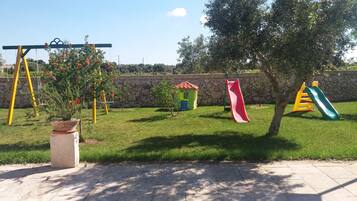 Children's play area - outdoor