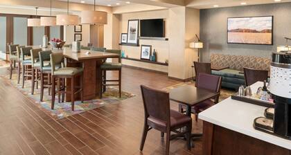 Hampton Inn Lincoln Airport