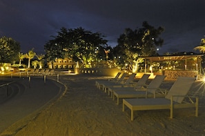 Sun deck - BE Grand Resort Bohol (Panglao)