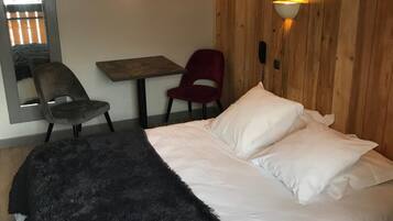 Bureau, lits bébé (en supplément), Wi-Fi gratuit