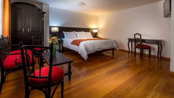 Deluxe Double Room, 1 King Bed | Premium bedding, in-room safe, individually decorated