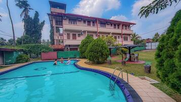 Fachada da propriedade