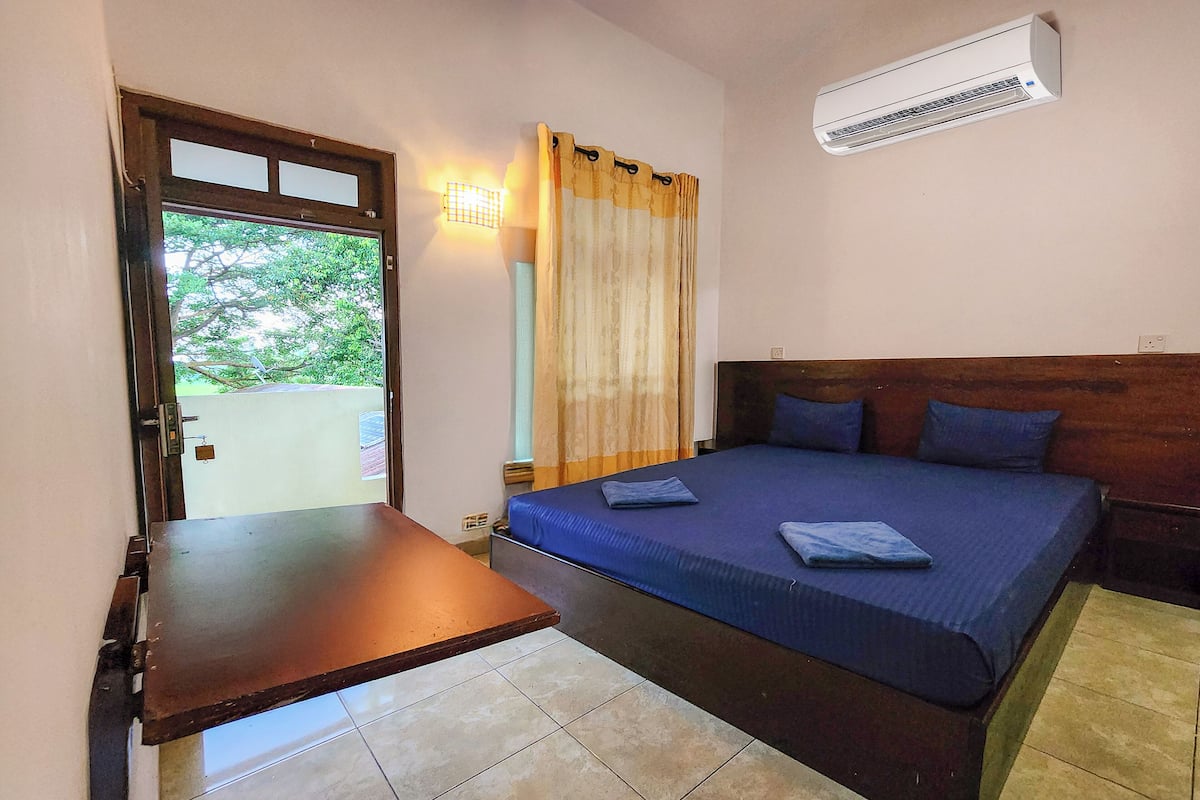 Standard Room | 1 bedroom, premium bedding, desk, soundproofing