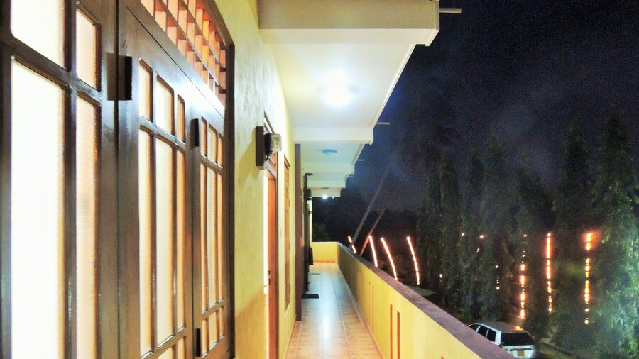 Airport Green View Resort