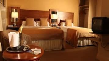 Double or Twin Room, Ensuite (Bath and Shower) | 1 bedroom