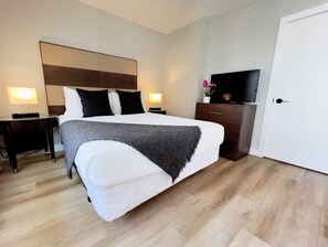 فيلا - بمطبخ مصغر - منظر للحديقة | أغطية فراش متميزة وألحفة م�حشوة بالريش وأسرّة بطبقة علوية مريحة ومكتب