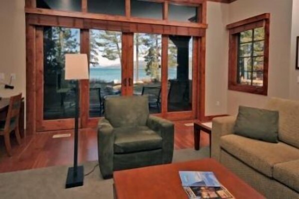 Rumah, 3 kamar tidur | Ruang keluarga | TV layar datar