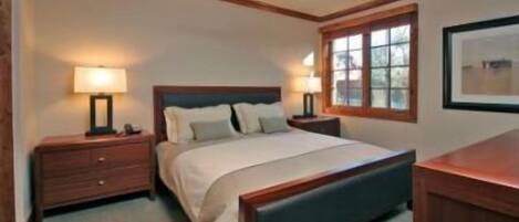 House, 3 Bedrooms | 3 bedrooms, individually decorated, individually furnished, free WiFi