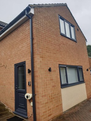 Exterior - Bancroft Apartment (Durham)