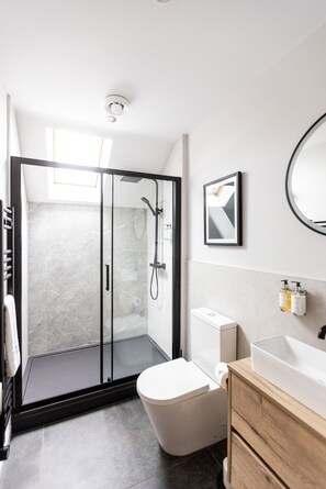 Bathroom - The Dragon (Derby)