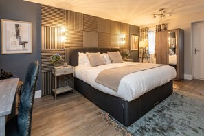 Room - The Dragon (Derby)