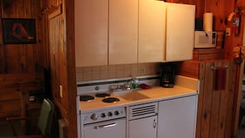 Cabin, 1 Bedroom (Cabin 7 or 8 - In Room Hot Tub) | Private kitchenette | Microwave, coffee/tea maker, toaster, cookware/dishes/utensils
