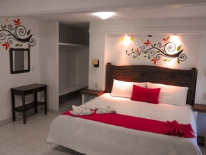 Basic Room, 2 Double Beds | Free WiFi, bed sheets - Hotel Posada las Casas (San Cristóbal de las Casas)