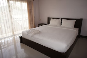 Chambre Double, balcon | Bureau, Wi-Fi gratuit