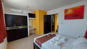 Individually furnished, laptop workspace, soundproofing, free WiFi