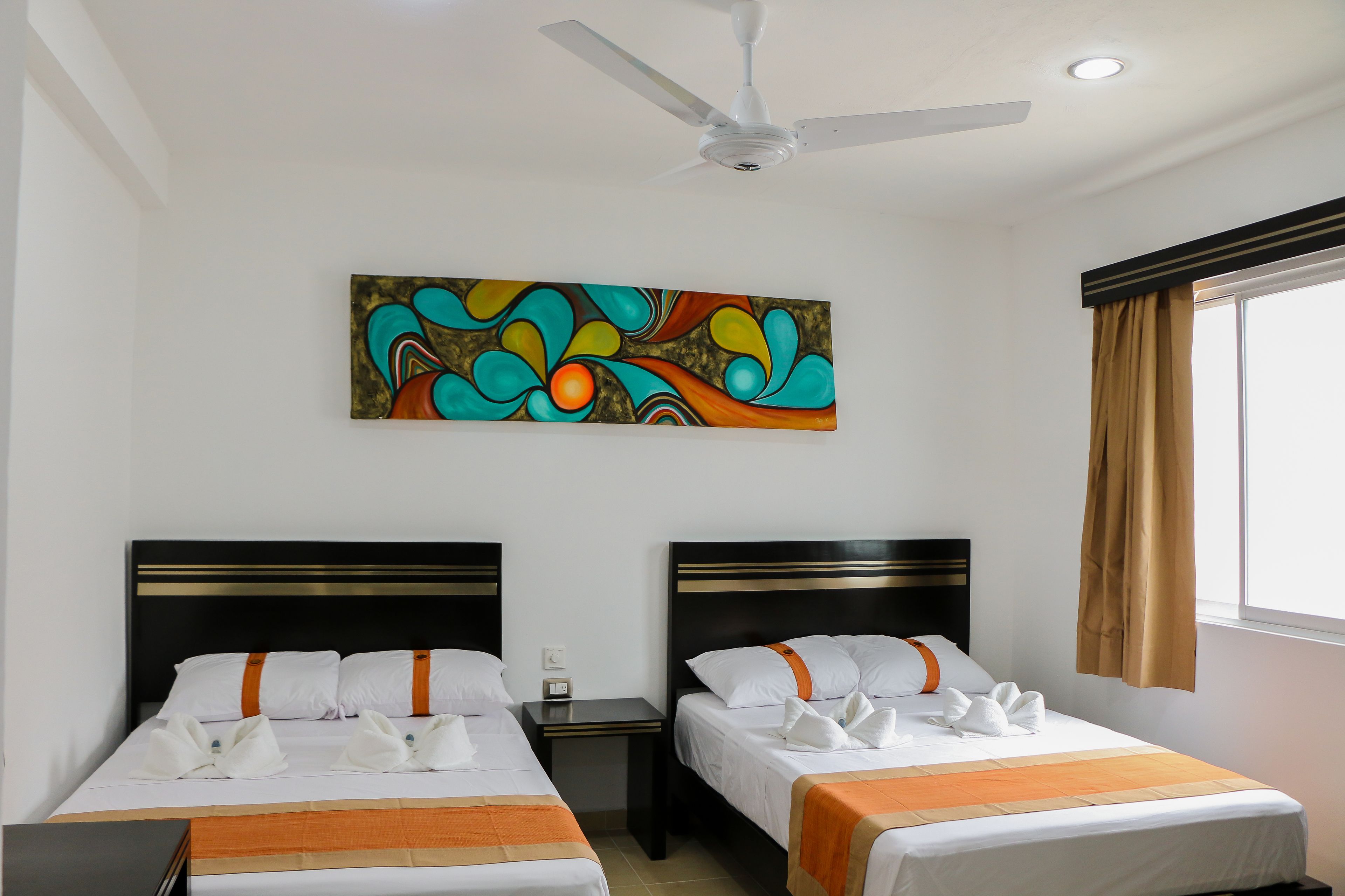 family room, 2 double beds | individually furnished, laptop workspace, soundproofing, free wifi