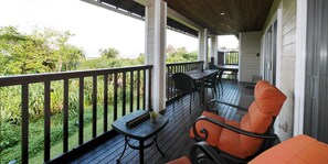 Biệt thự dành cho gia đình, quang cảnh biển (Garden Villa) | Hiên
