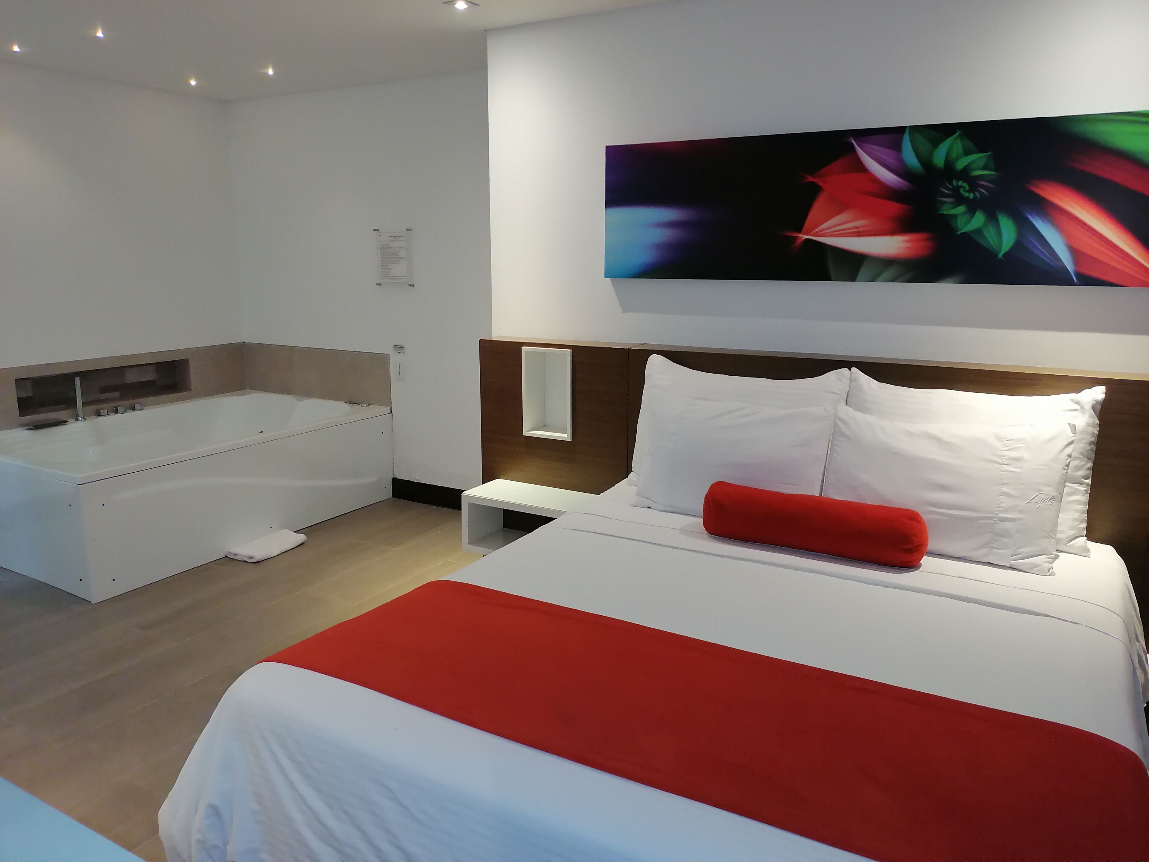 executive room | 1 bedroom, premium bedding, minibar, in-room safe