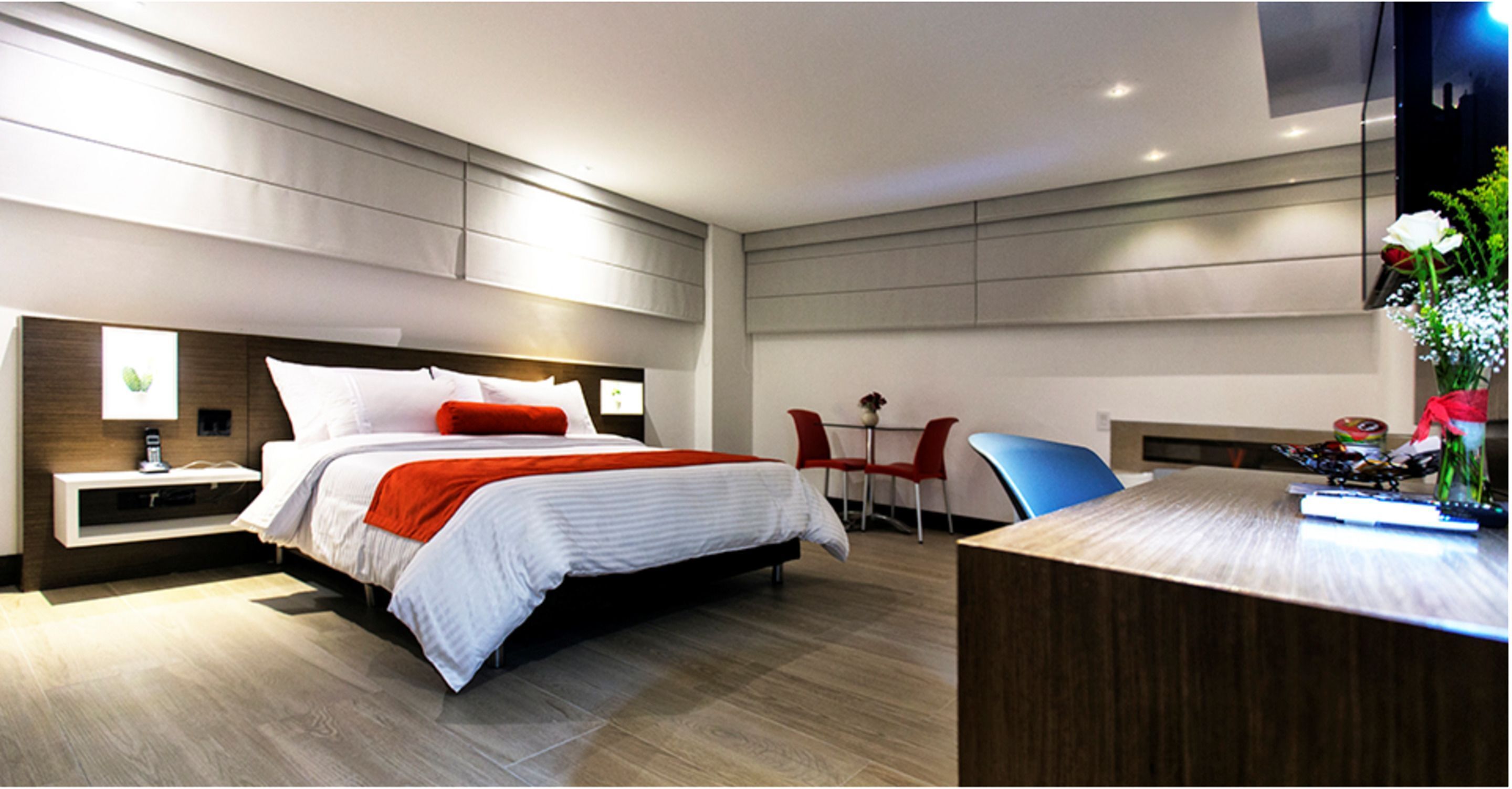 Ropa de cama de alta calidad y minibar 