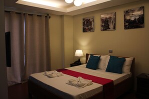 Standard Double Room - Aqua Travel Lodge (El Nido)
