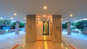 Unclassified image, 5 of 21, button - The Plubpla Serviced Apartment (Bangkok)