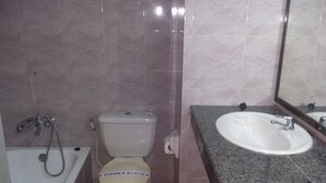 Standaard kamer | Badkamer
