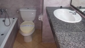 Standaard kamer | Badkamer