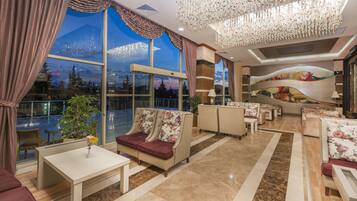 Sala de estar en el lobby