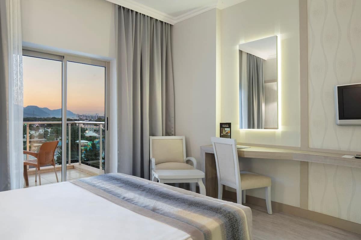 Chambre Standard, non-fumeurs, vue jardin | Minibar, lits bébé (gratuits), Wi-Fi gratuit, draps fournis