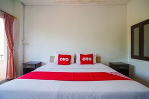 ห้องสวีท, 1 ห้องนอน | มินิบาร์, โต๊ะทำงาน, Wi-Fi ฟรี, ผ้าปูที่นอน