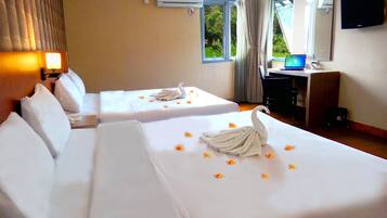 Rollaway beds, free WiFi