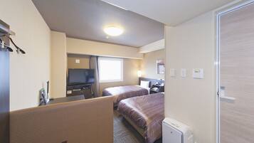 Desk, free WiFi, bed sheets