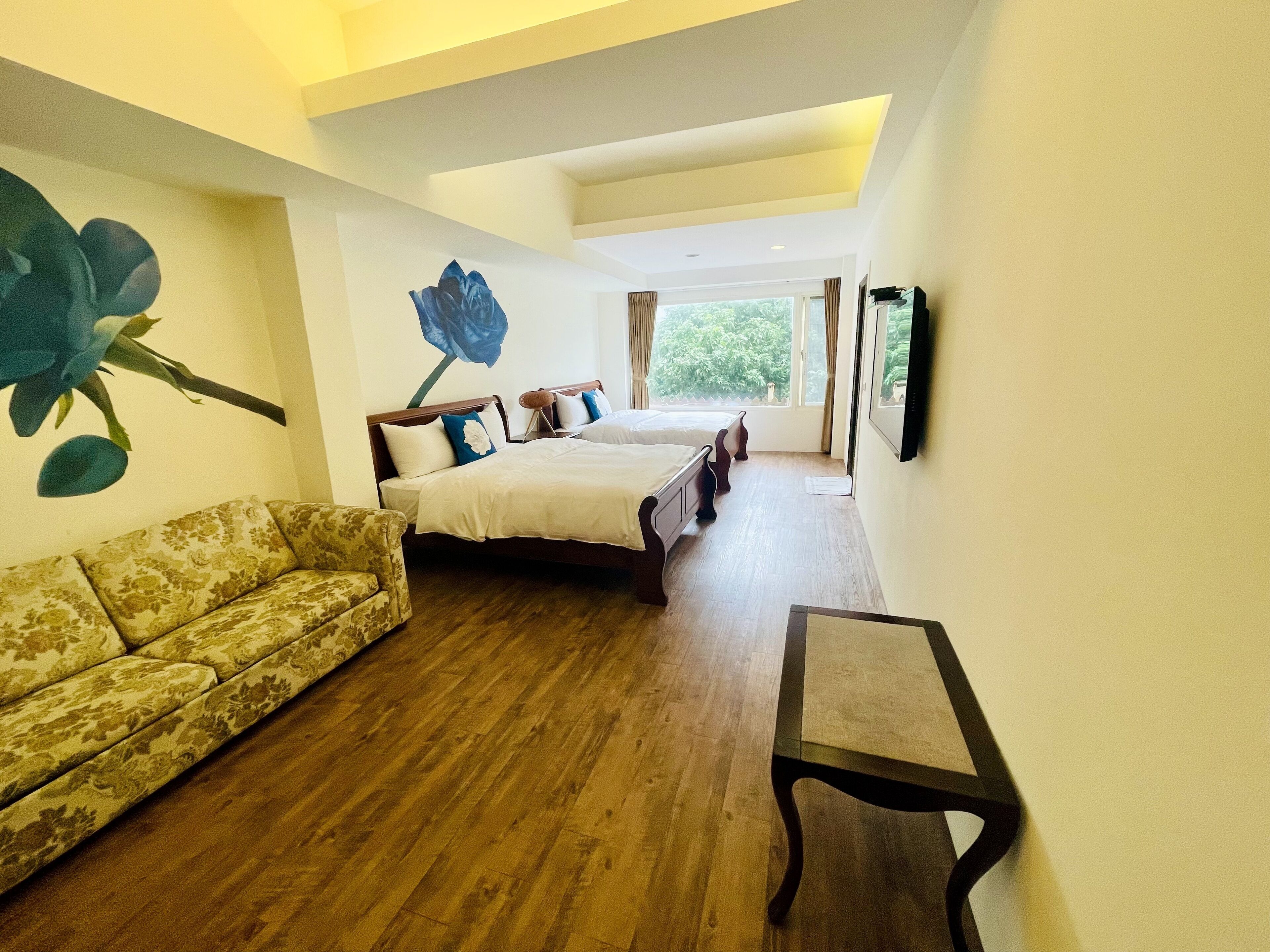 Deluxe Quadruple Room | Soundproofing, free WiFi, bed sheets