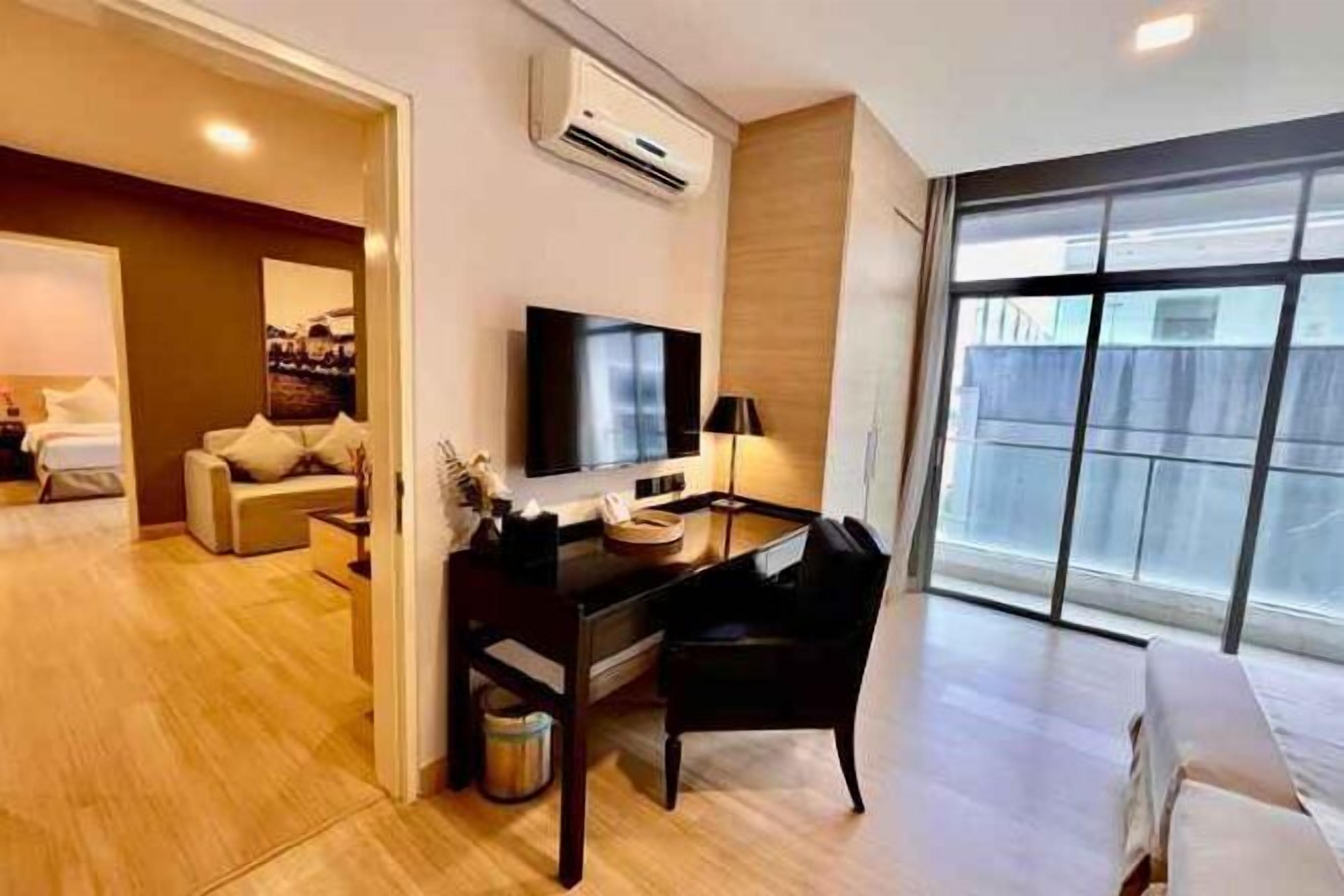 Opholdsområde | 40-tommers smart-tv med kabelkanaler