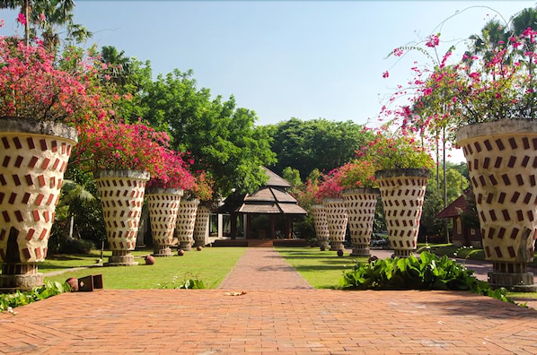Exterior