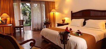 Ropa de cama de alta calidad, escritorio y camas plegables/adicionales