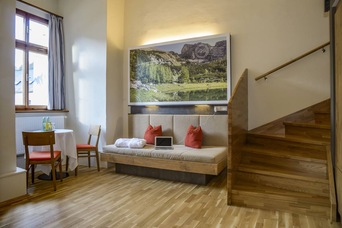 in-room safe, blackout curtains, free wifi, bed sheets