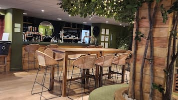 酒吧(店内)