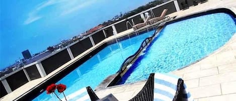 Utomhuspool
