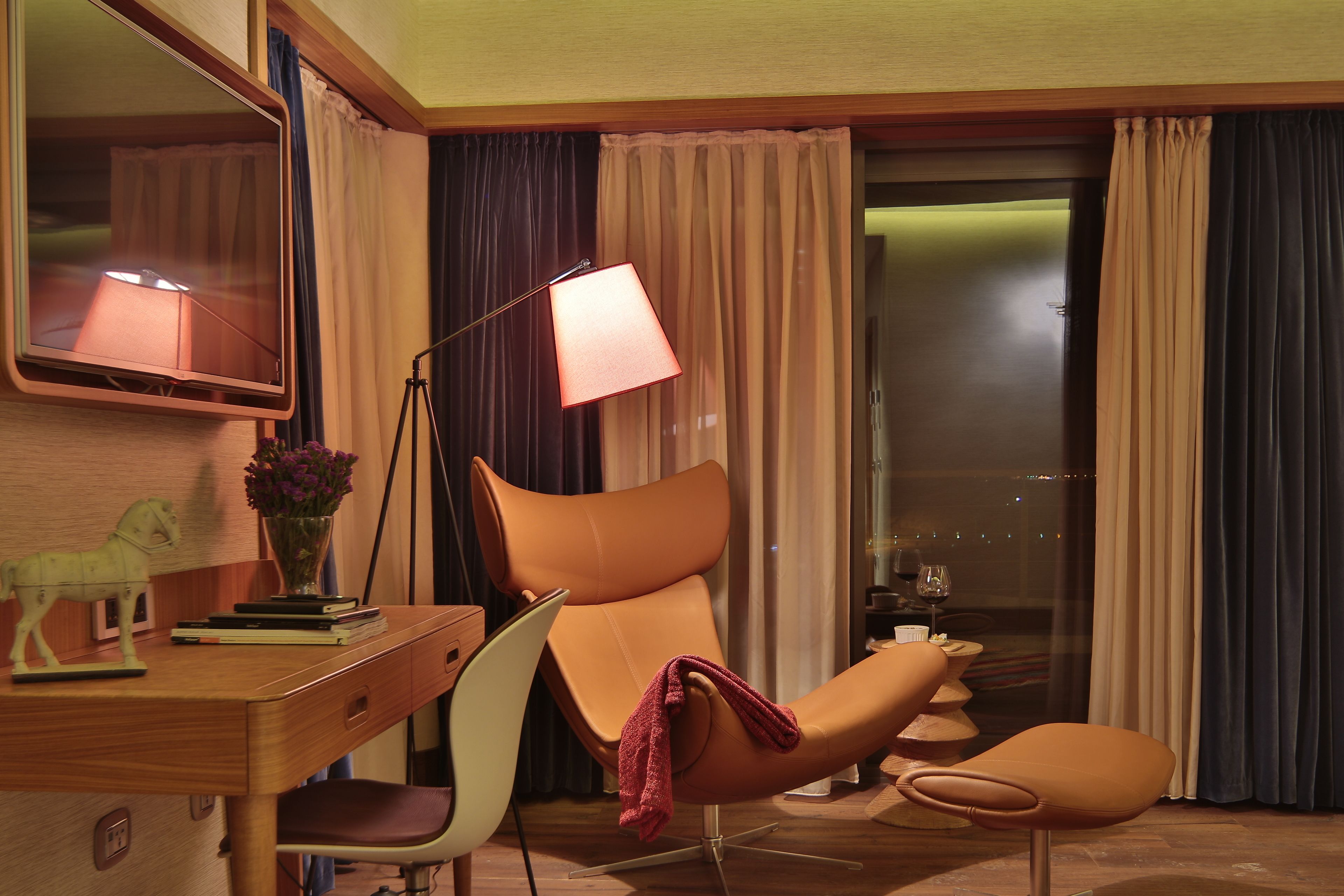 superior suit (siduri) | egyptian cotton sheets, premium bedding, down duvets, minibar