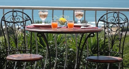 Sea Whisper Guest House & Self Catering