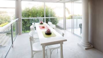 Upstairs Sea Facing Apartment  | 1 bedroom, in-room safe, desk, blackout drapes