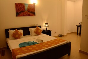 Superior Double Room, 1 Bedroom, Non Smoking | In-room safe, desk, soundproofing, free cots/infant beds