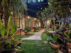 Family for 3 | Desk, free WiFi, bed sheets - The Park Ayutthaya Resort and Spa (Ayutthaya)