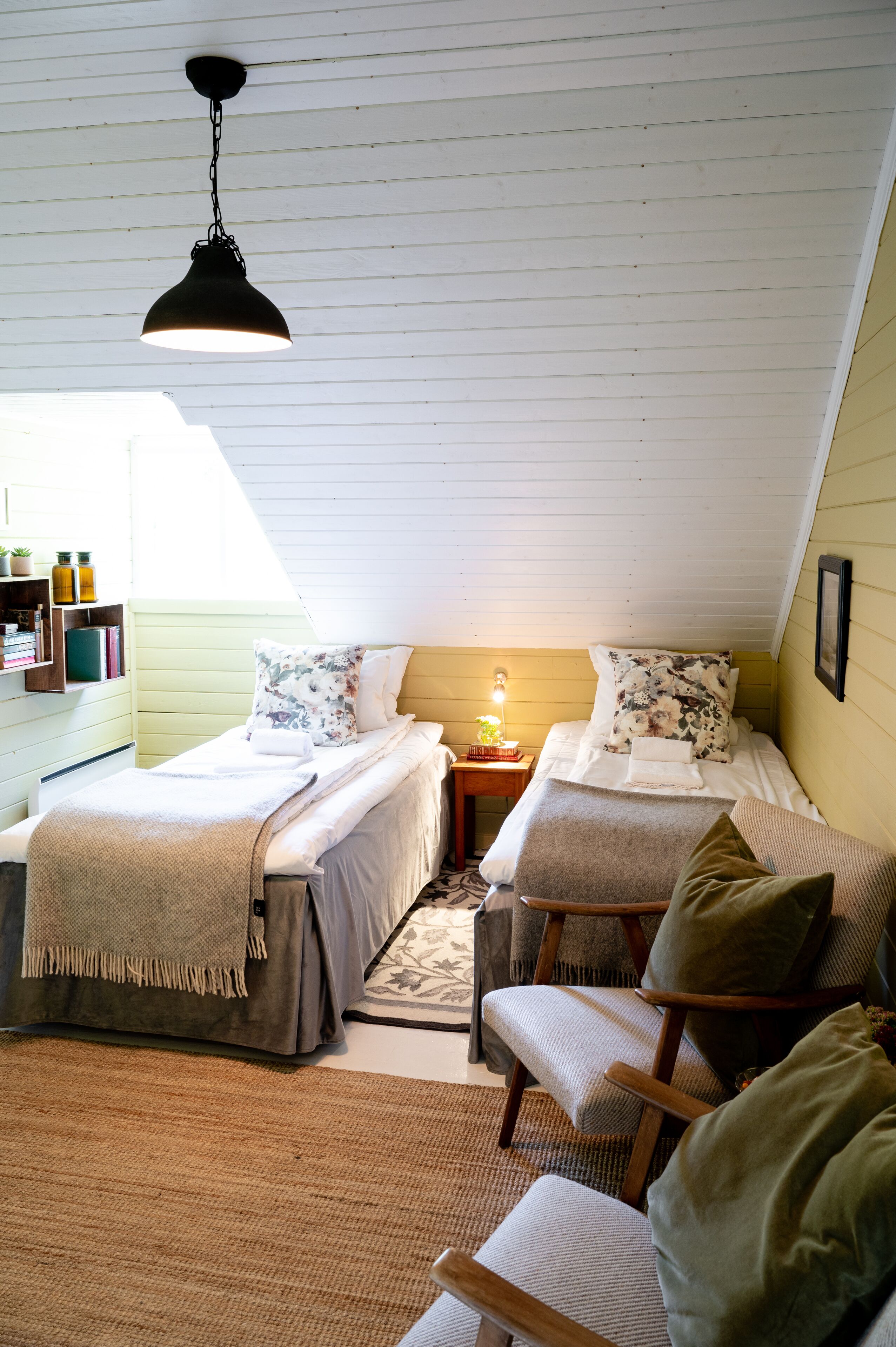 double room, 2 single beds, mountain view | 1 bedroom, free wifi, bed sheets